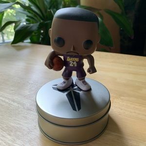 Funko Pop NBA Kobe Bryant 11 Purple Jersey Los Angeles Lakers Vaulted NIB